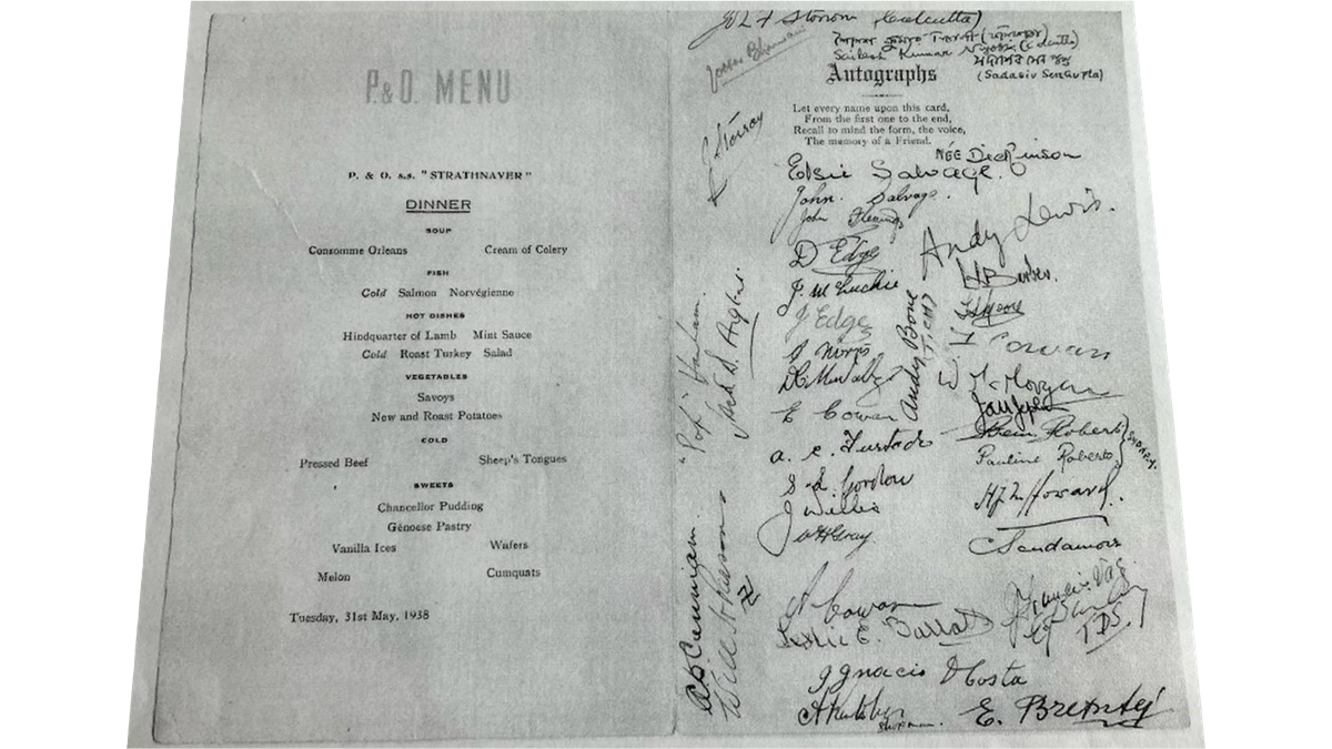 Passenger autographs on an SS Strathnaver dinner menu